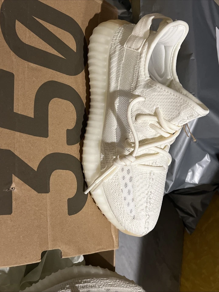 Adidas Yeezy Boost 350 V2 Para Hombre Crema/Triple Blanco Tenis Talla US 7 Foto 2 de 4