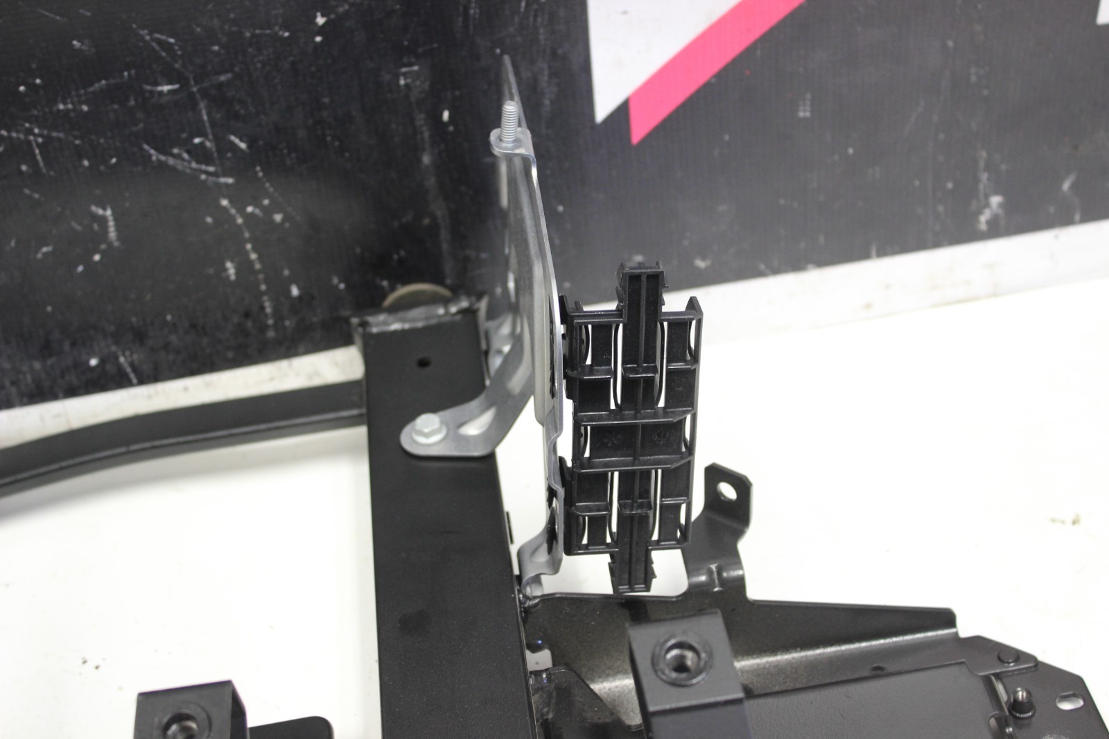 LAMBORGHINI HURACAN LP610 580 Dashboard Dash Brace Mount Cross member 4T1858003E