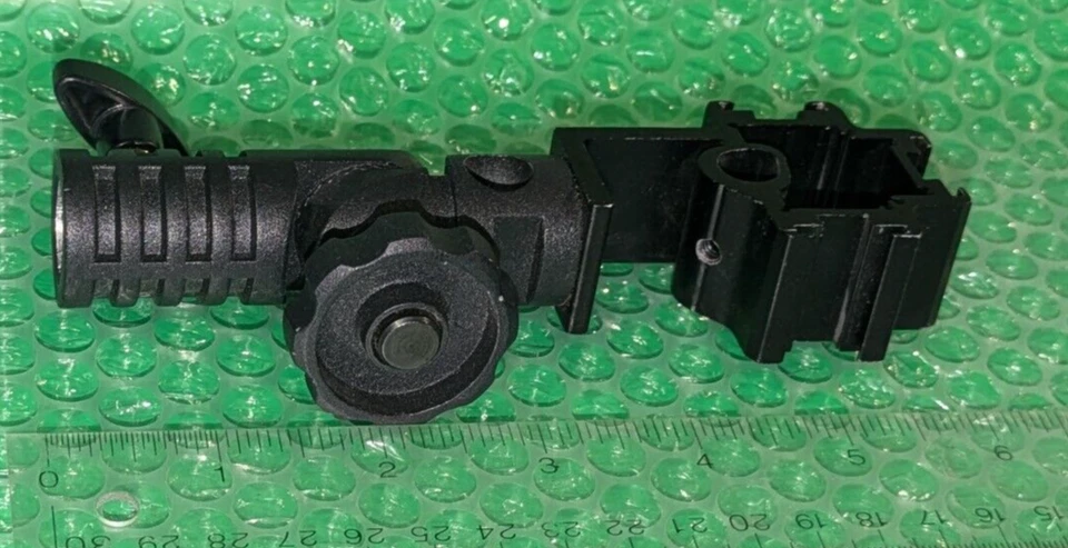 Lastolite A2412 Tri Flash Strobe Bracket Mount Multi Cold Shoes~Tilting Umbrella - Image 3 of 3