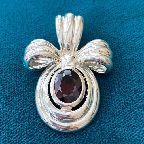 CNA Vintage 925 Sterling Silber echter Granat Schleife Band Anhänger