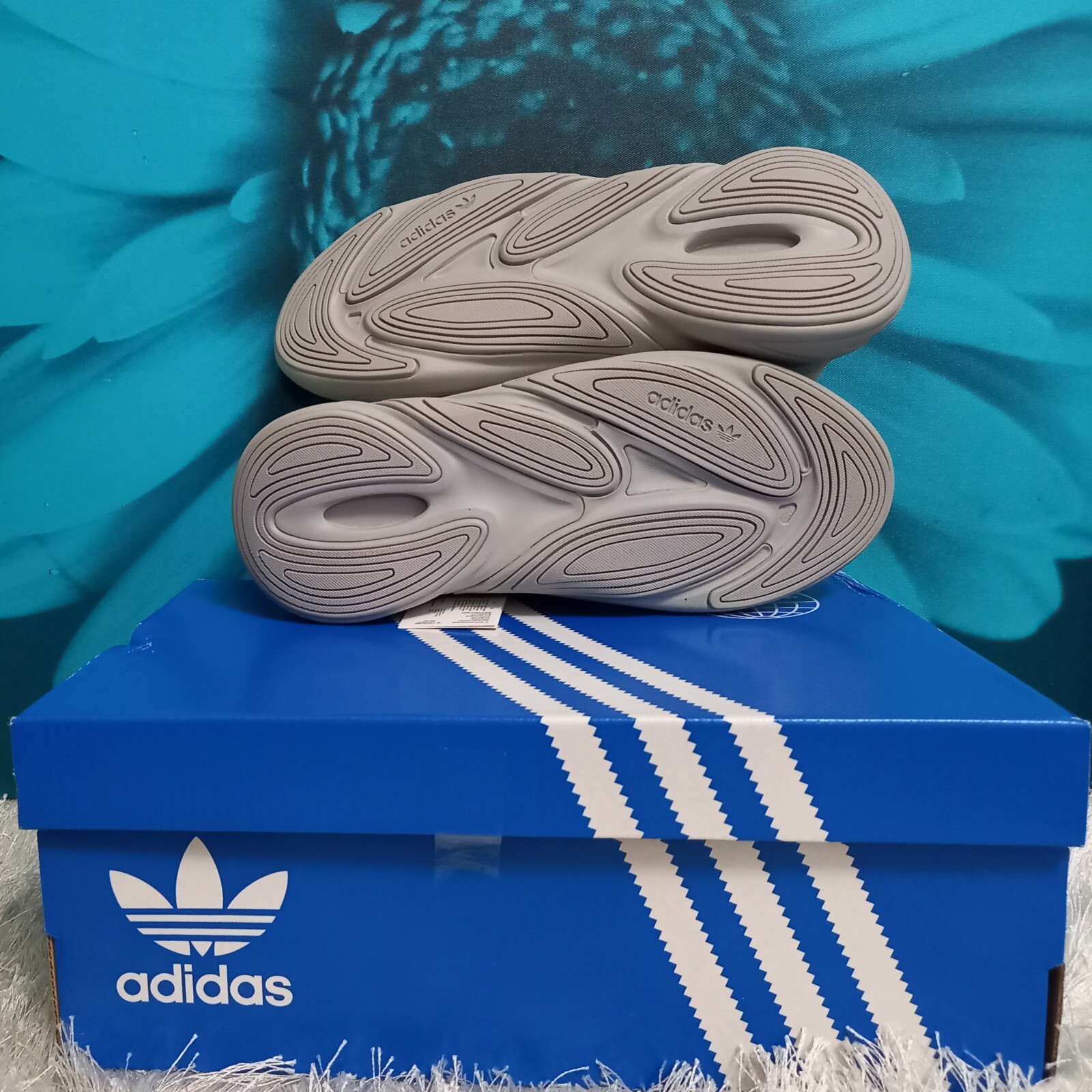adidas Originals Ozelia Junior Grey/White Trainers, Size UK 5 / EU 38 / US 5.5 image 5