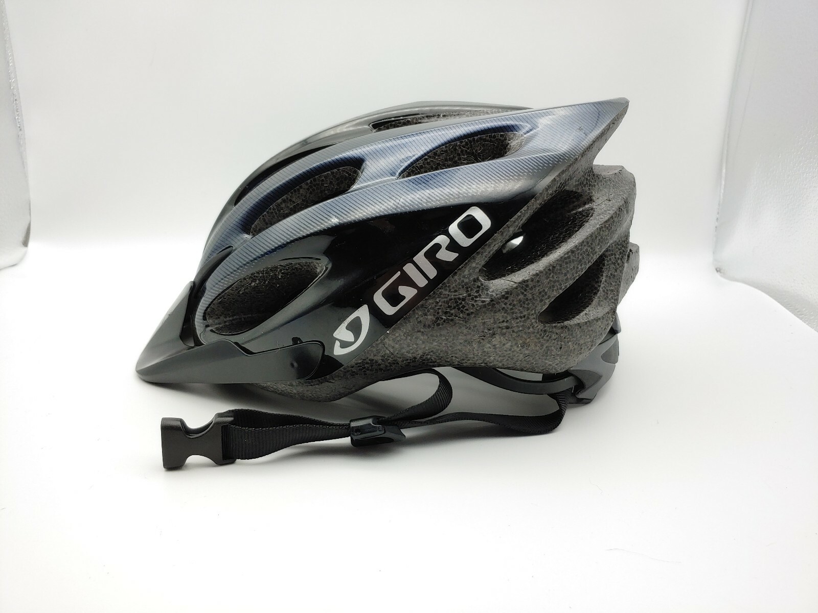 giro flume youth bike helmet