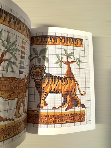 Magazine 200 Zoo cross-stitch patterns designs with animals. Color schemes 32 p - Picture 3 of 8