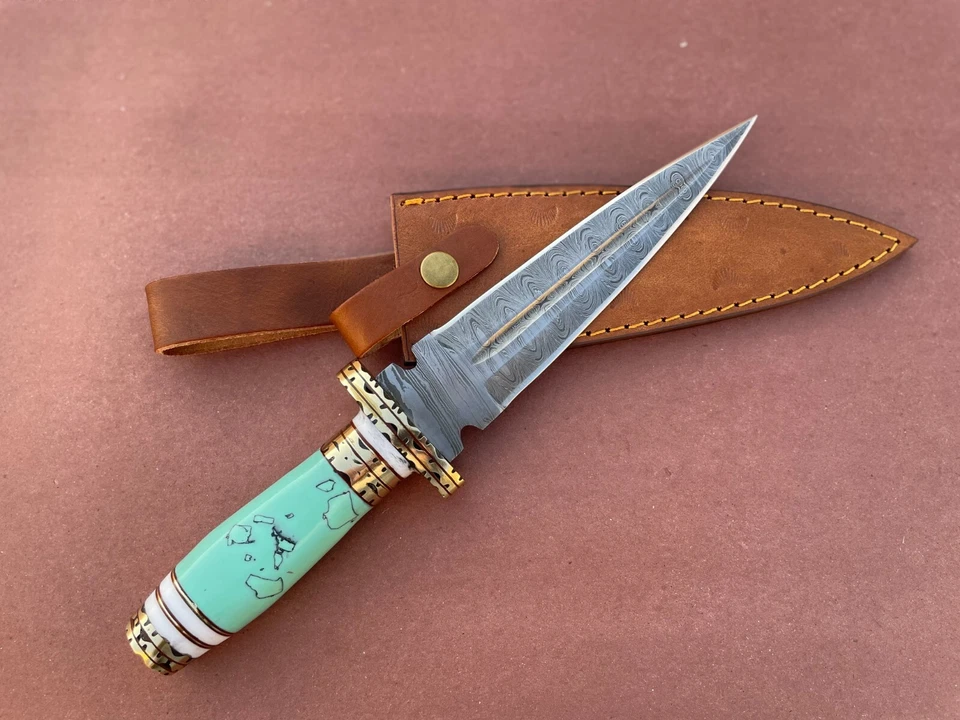 Hand Forged Damascus Dagger Knife with Green Resin Handle Best Collectible Knife - Image 2 of 4