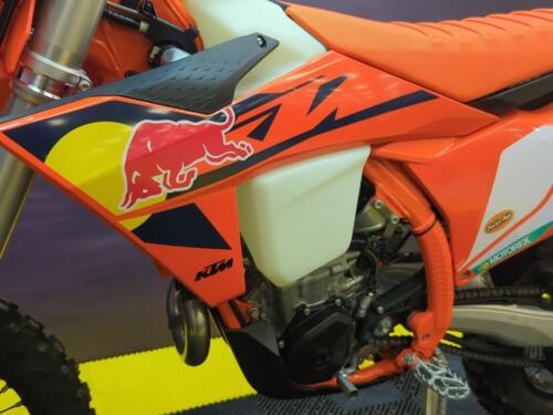 KTM 450 EXC-F CHAMPION EDITION 2025 ENDURO OFF ROAD BIKE MASSIVE SAVING - Picture 12 of 19