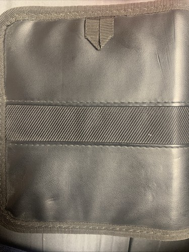 Case Logic 28 CD Case Zipper Carry Bag Vintage. Selling Case With Random DVDs - Picture 2 of 8