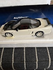 NIB AUTOart Honda NSX-R (NA2) 1/18 Championship White (73215)Black Carbon Fiber