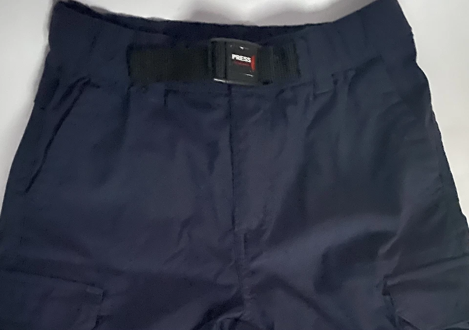 Pantalones cargo convertibles UNIONBAY para niños a pantalones cortos *SOLO PANTALONES CORTOS anuncio azul marino 7-8 S Foto 2 de 4