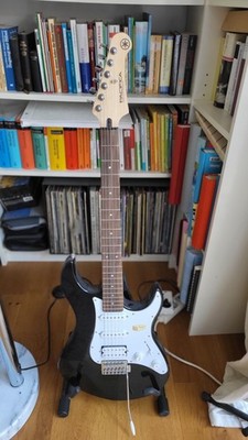 Yamaha Pacifica 100-er Serie 112J BL Elektrische Gitarre - Black (00021726)