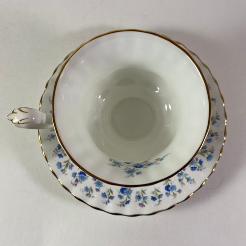 Inspirierendes Royal Albert "Memory Lane" Teetassen- und Untertassen-Set - Bild 9 von 11