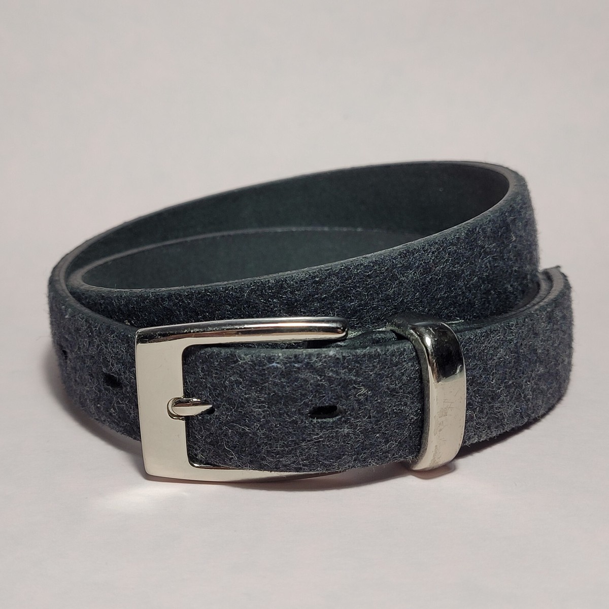 Geoffrey Beene Sport Women Belt Size 30 (27 display picture 3