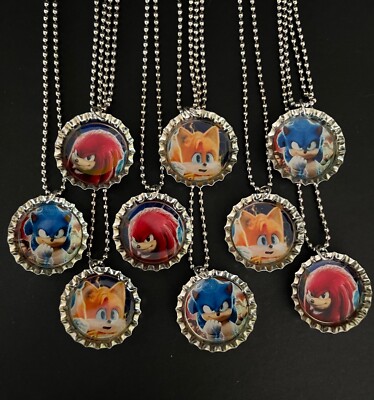 Sonic themed birthday party favors / 9 necklaces  / kids / Knuckles