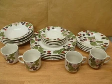 Vintage TIENSHAN Stoneware China “Raspberry Social" - 20 PC Set, Service For 4
