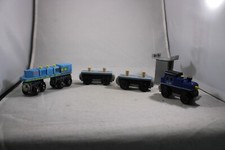 KidKraft Kid Kraft WOODEN RAILWAY Elevated Track Support Cargo Cars Lot