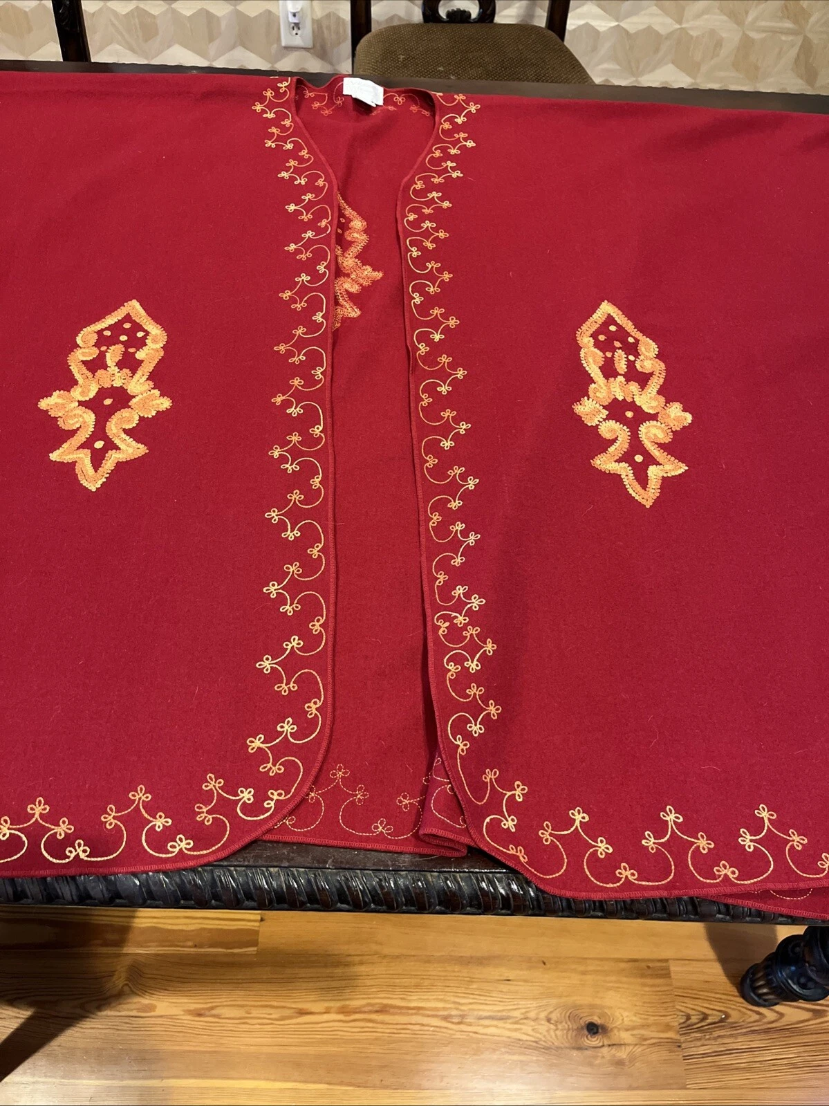 Raiment Fashions Inc Women's Red Cape Poncho Wrap 100% Wool Free Size Embroidery