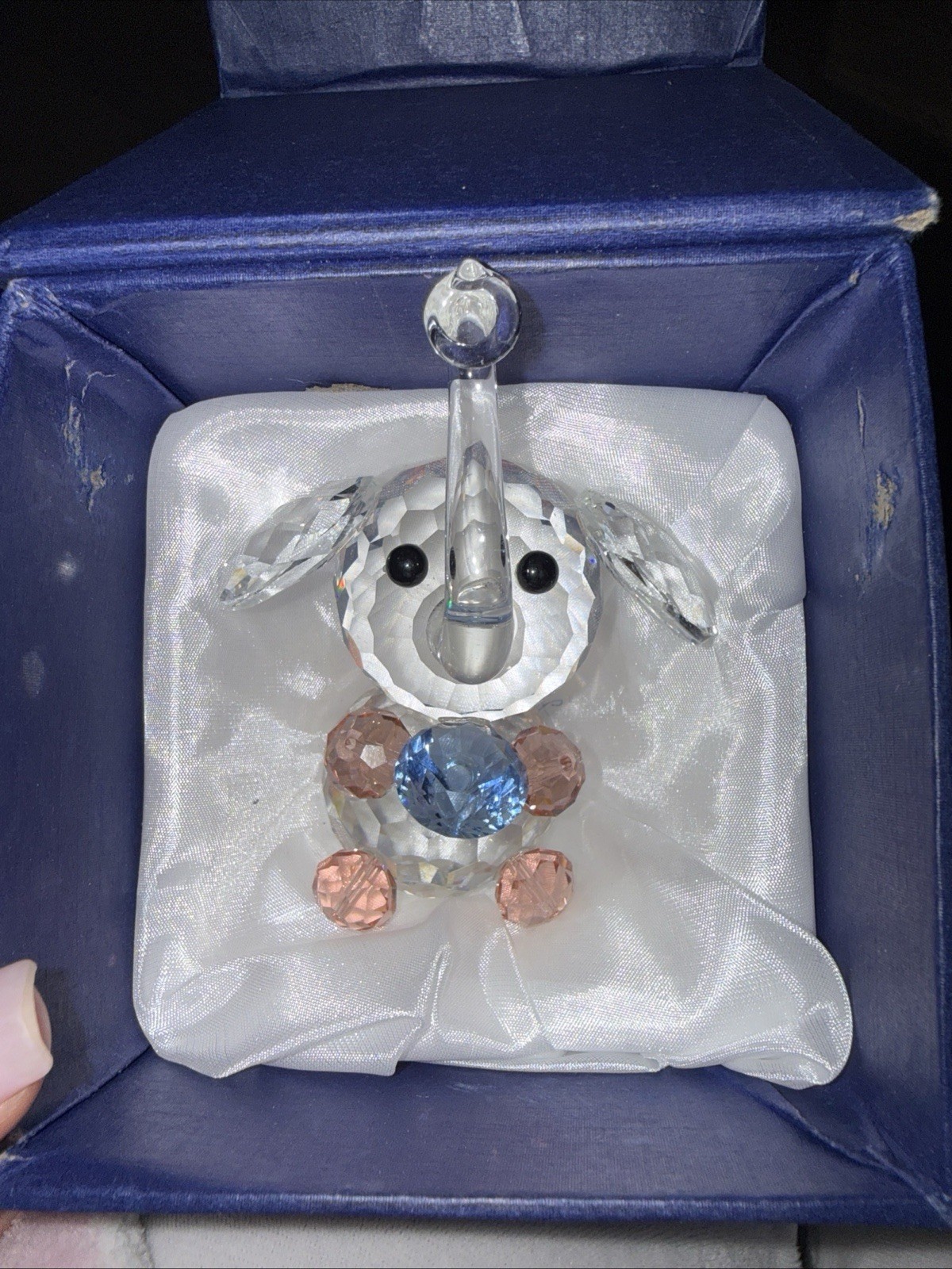 Clear Faceted Cut Glass Crystal Sitting Elephant Figurine With Box