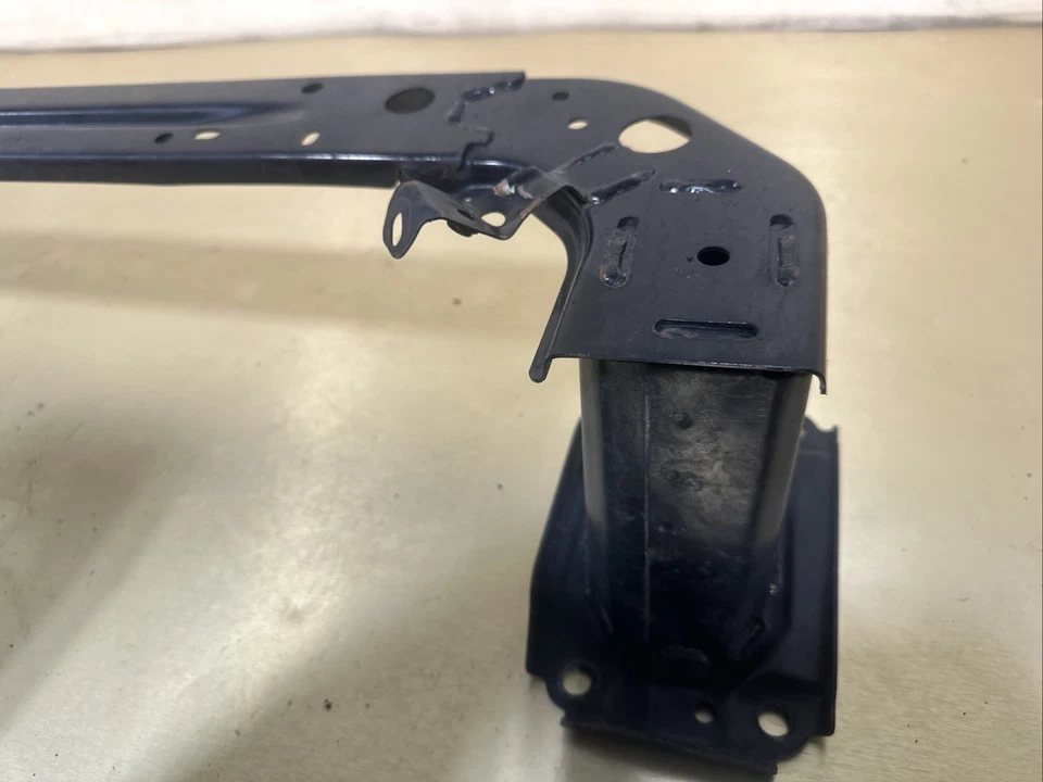 Refuerzo de cubierta de parachoques delantero para Mitsubishi Outlander Sport 2019 OEM Foto 2 de 4