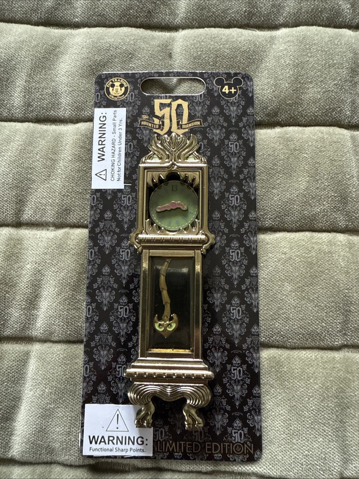 Haunted Mansion 50th Anniversary Clock Pin LE 2000 13 Hour GITD Disneyland