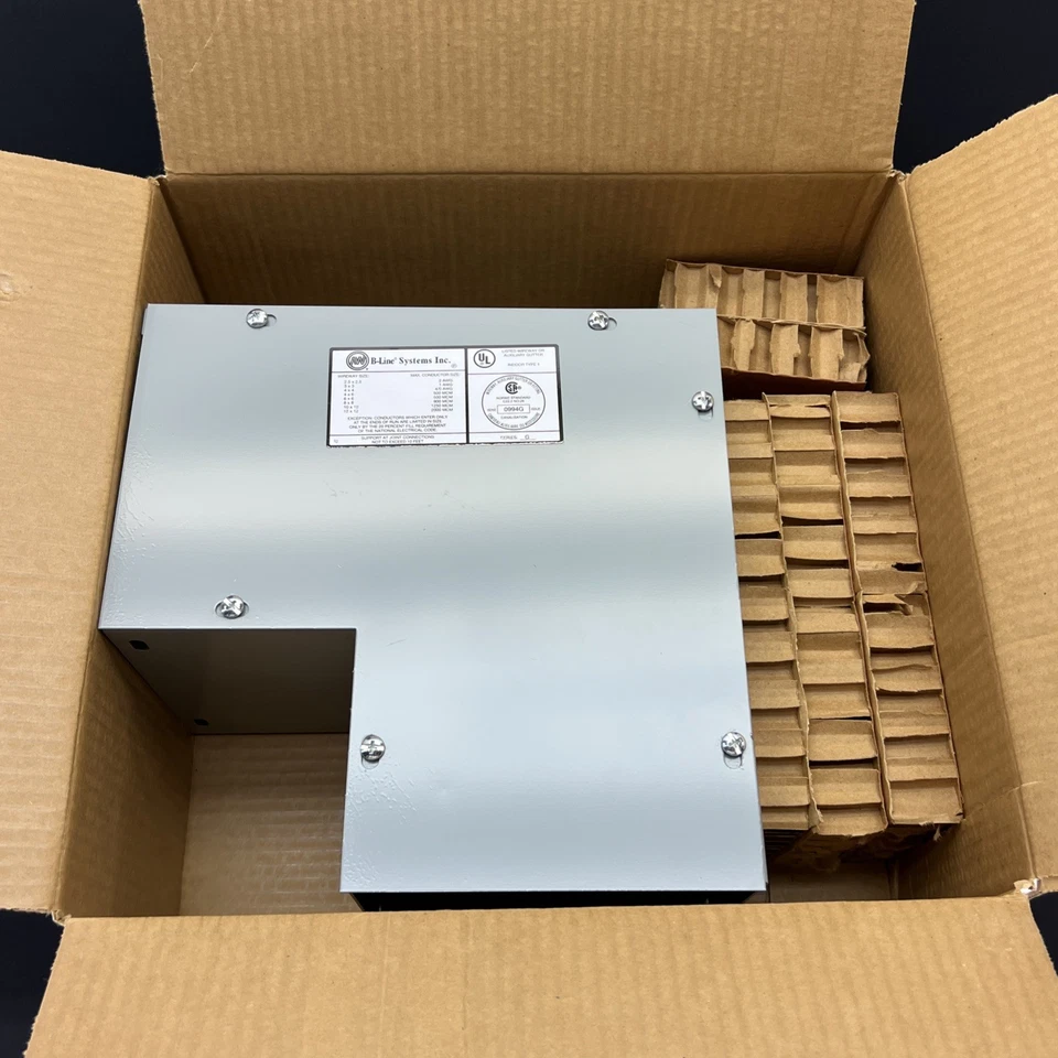 66 L SIDE B-Line Eaton - TYPE 1 SCREW COVER WIREWAY 90 DEGREE ELBOW - 6 X 6 in - Image 4 of 4