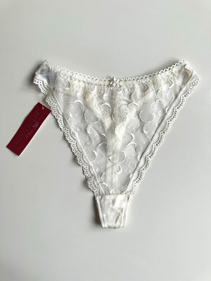 BNWT Rigby & Peller Vintage Y2K Ivory Lace Thong | Royal Warrant Label (Small)