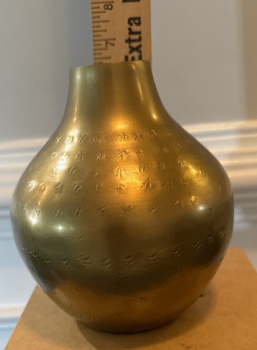 Antique Vase Cast Iron Metal Flower vase Gold Hammered Etching 6” Preowned EUC - Picture 5 of 5