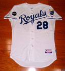 KANSAS CITY ROYALS MANNY PINA 2011 GAME USED WORN ROOKIE JERSEY SPLITTORFF PATCH — photo 3