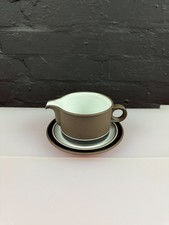 Hornsea Lancaster Vitramic Kontrast So&szlig;e/Saucenkanne und St&auml;nder/Tropfteller Set