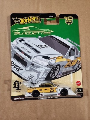 Hot Wheels 2025 LB Er34 Super Nissan Skyline White Car Culture Silhouettes X1