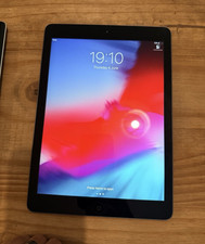 Apple iPad Series 10.2in 32GB Wi‑Fi Tablet - Grey