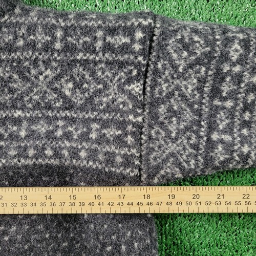 Maurtua Sweater Hand Made in Oslo, Norway Small Family Heirloom Vintage - Picture 4 of 7