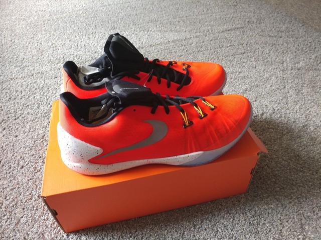 nike hyperchase orange