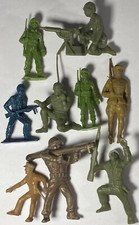 Vintage Lot of 9 Toy Army Soldiers Green Blue Tan/brown