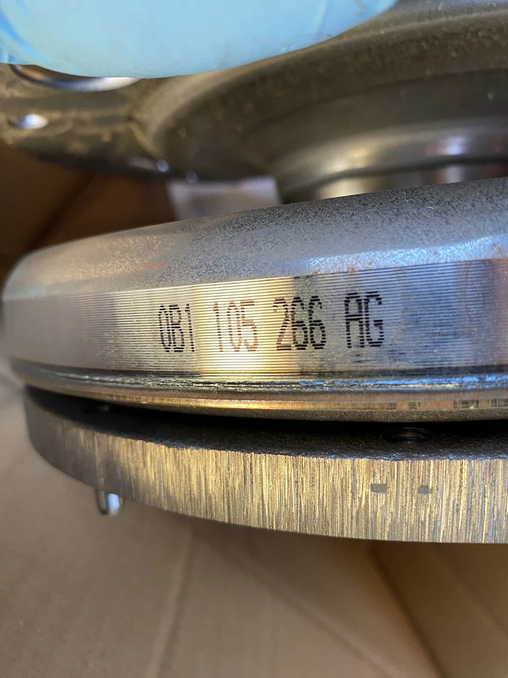 AUDI A4 B8 ALLROAD 2.0TDi A5 A6 C7 2.0TDi 2011-17 DUAL MASS FLYWHEEL 0B1105266AG - Image 2 of 4