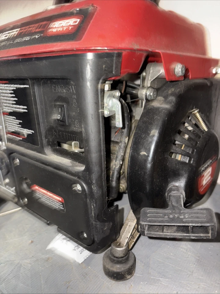 Gerador portátil a gás Power Pro Technologies 1.000 watts - #56101 - Imagem 2 de 4