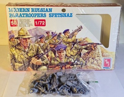 ESCI 240 / AMT 8655 Modern Russian Paratroopers COMPLETE Set 50 Figures 15 Poses