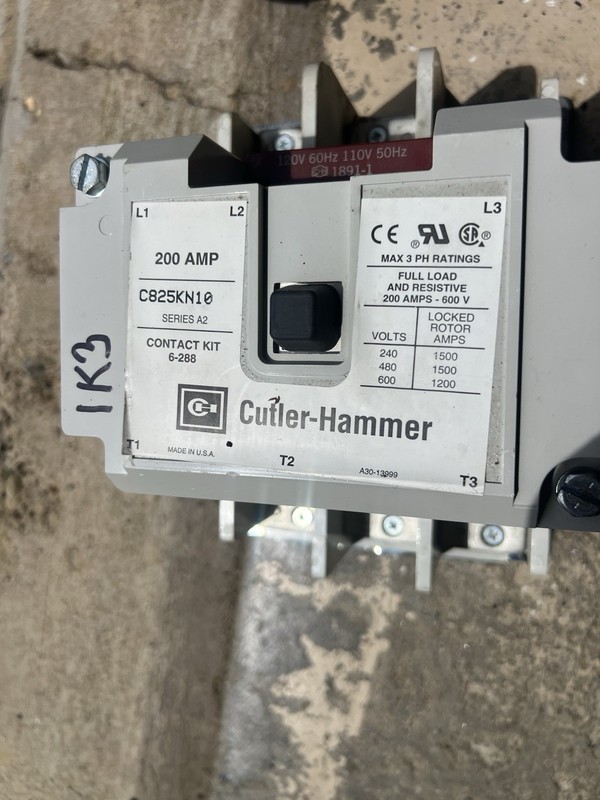Cutler-Hammer C825KN10A Definite Purpose Contactor 200A 3PST-NO 120V