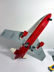 LEGO Town: Plane and partial tower from Airport 3182 (2010) see description