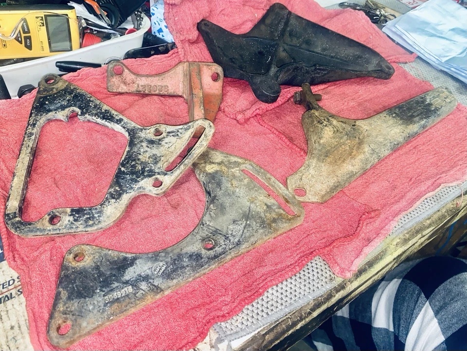 396-SS454 1969-1978 Chevelle aire acondicionado soportes GM Original Foto 2 de 3