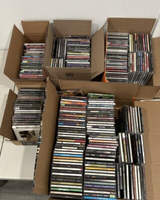 CD Lot of 250 Mostly 1980s 1990s 2000s Bolton Carey Ne-Yo Usher Chapman Rihanna