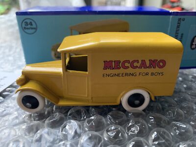 MINIATURE MODELS 34 SERIES MECCANO MORRIS COMMERCIAL VAN 34M METAL.