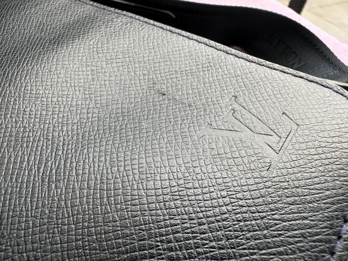 Louis Vuitton Roman PM Messenger Bag In Ardoise Taiga Louis Vuitton Roman PM Messenger Bag In Ardoise Taiga
