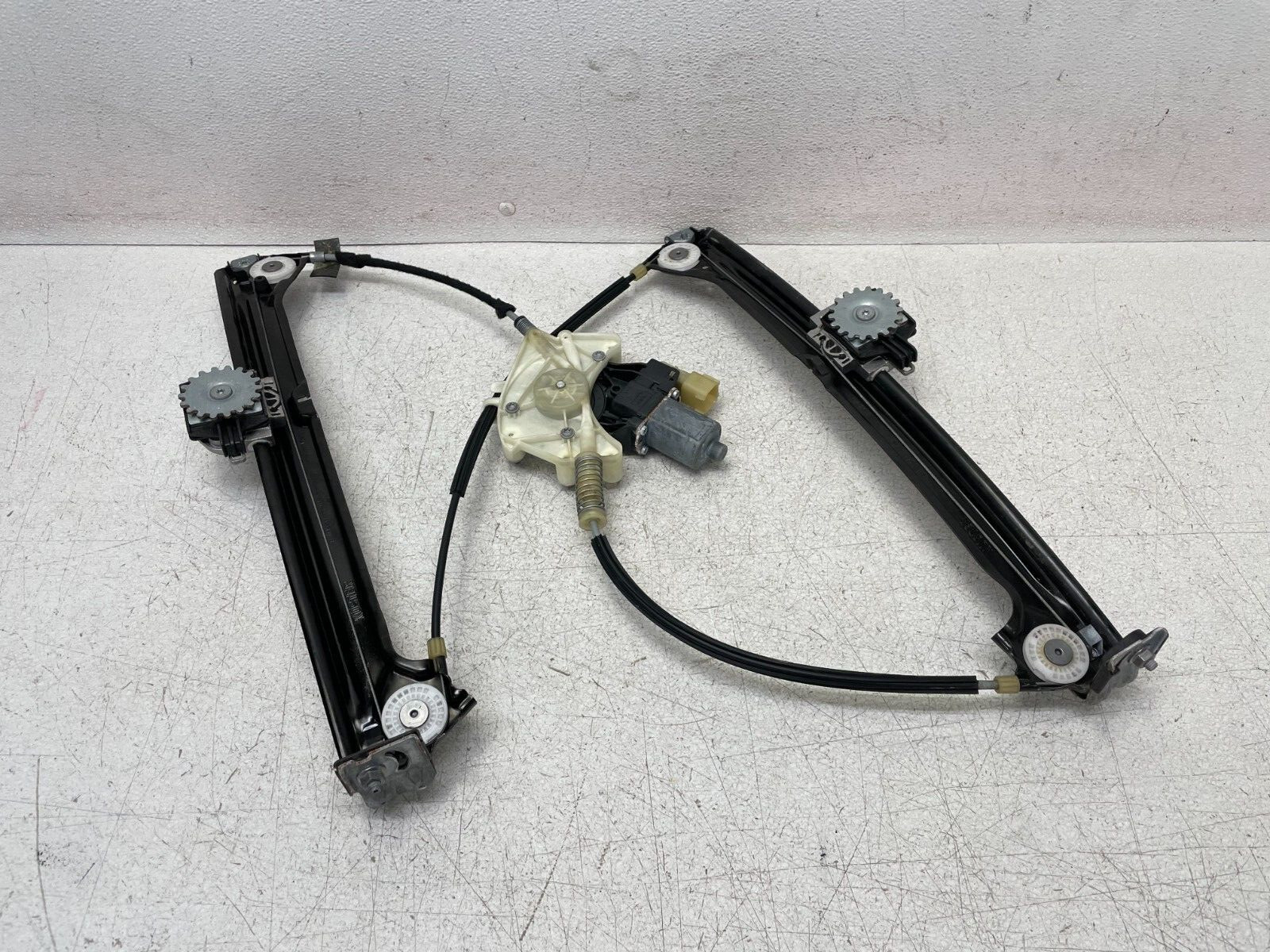 14-17 Maserati Quattroporte S Front Right Door Window Regulator W/Motor 1359 OEM