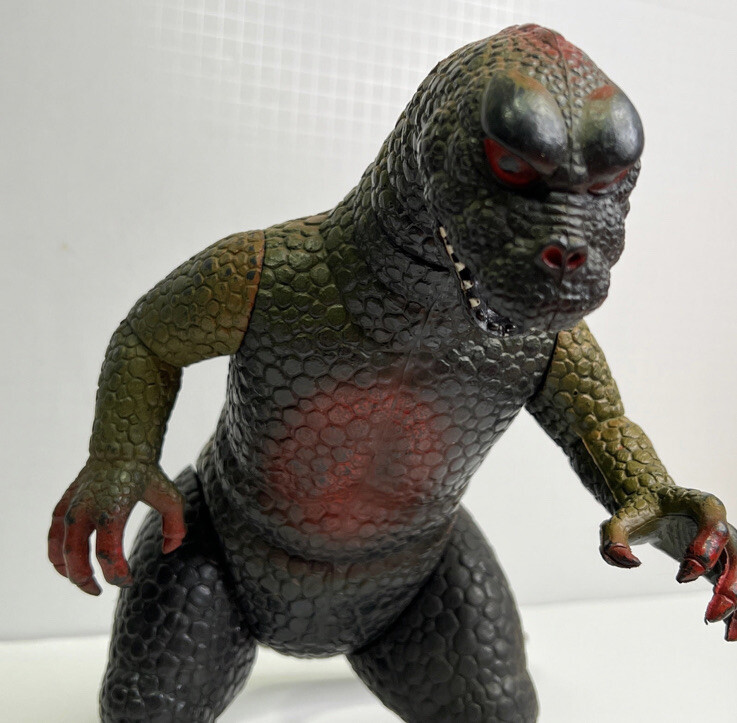 Godzilla Vintage Imperial Dor Mei Hong Kong Action Figure