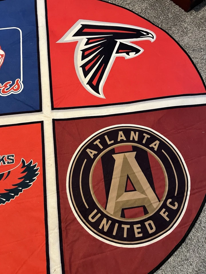 Alfombra Atlanta Pro Sports Teams 4 pies por 4 pies (Braves, Falcons, Hawks y United) Foto 4 de 4