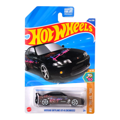 HOT WHEELS Nissan Skyline GT-R BCNR33 HW: '70s vs '90s Mainline