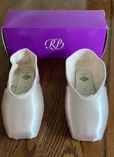 RP Russian Pointe Sea of Pearls Collection Mabe Pointe Shoes37.5,W4,V2,FM NIB