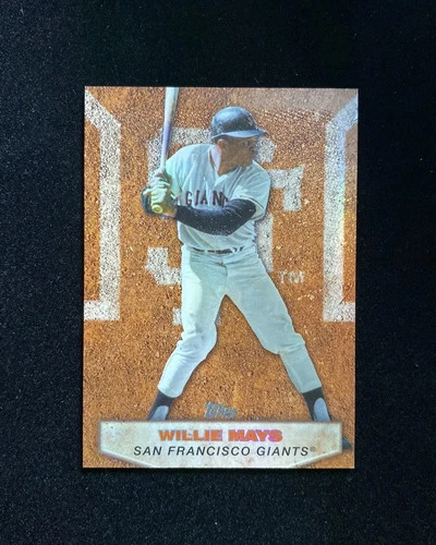 2026 Topps Series 2 Willie Mays Base (RAW)