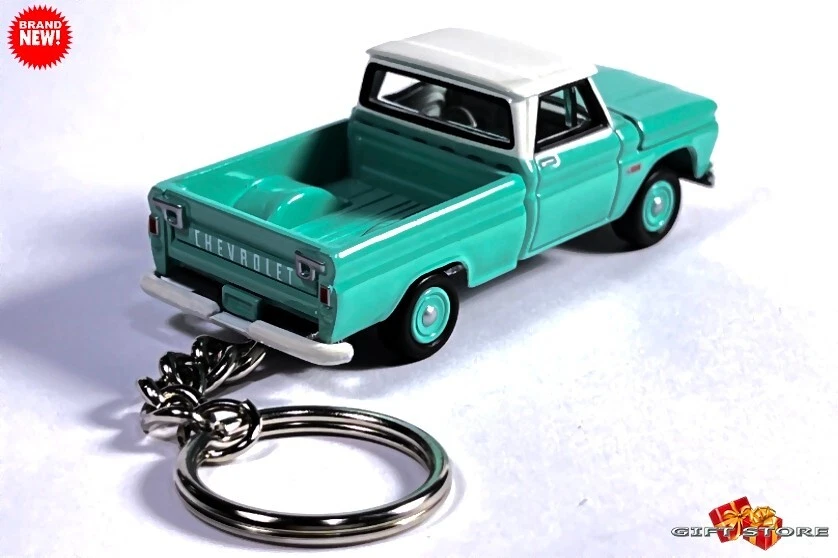 🎁🎁RARE KEYCHAIN GREEN 64~65~66 CHEVY PICKUP C10 CUSTOM Ltd. Ed. GREAT GIFT🎁🎁 - Image 2 of 4