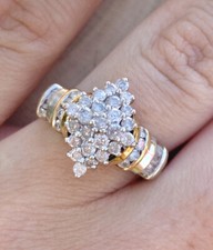 10k Solid White Gold 0.80ctw Brilliant Round And Baguette Diamonds Cluster Ring 