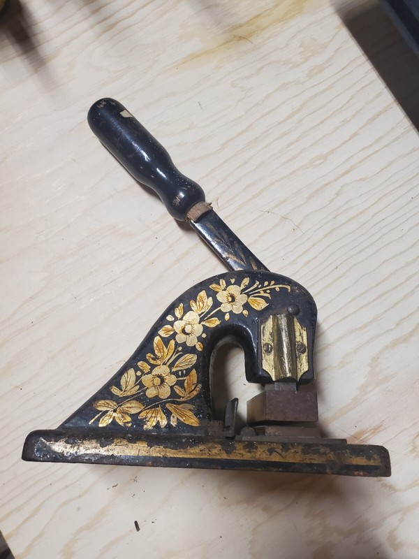 Vintage Press Seal Stamp, "BELMONT," 4, KENILWORTH AVENUE HARROGATE.